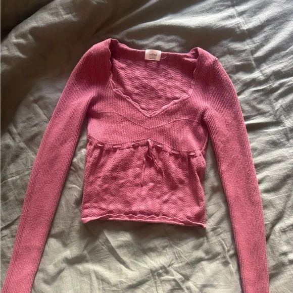 Wilfred Soloist Sweetheart Neckline Sweater in Pink - Picture 1 of 3